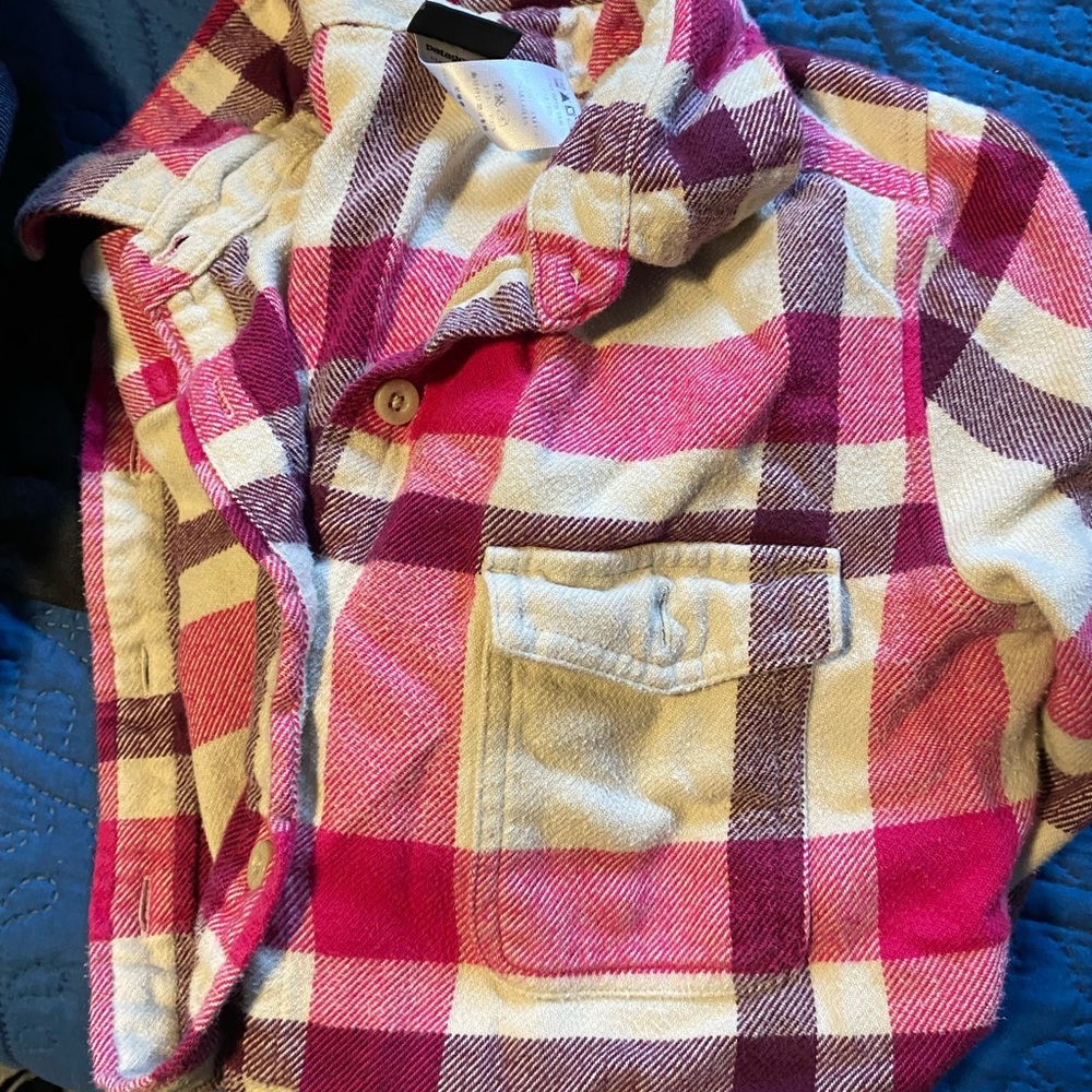 Patagonia pink & cream ultra soft flannel shirt size 6